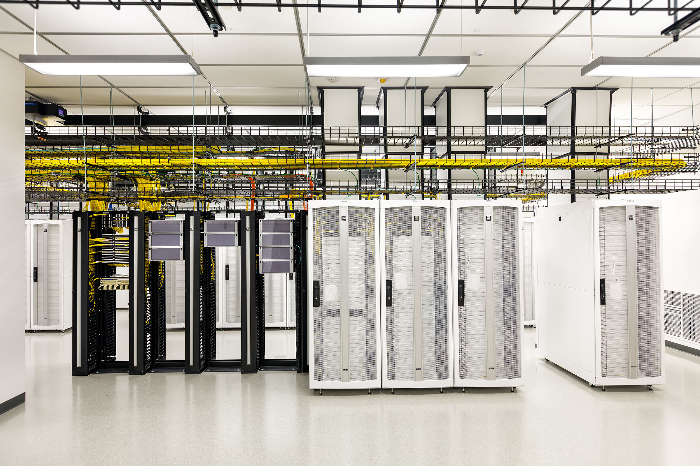 White and black lockers of data systems